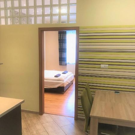 Corvin Square Apartment Budapest Eksteriør bilde