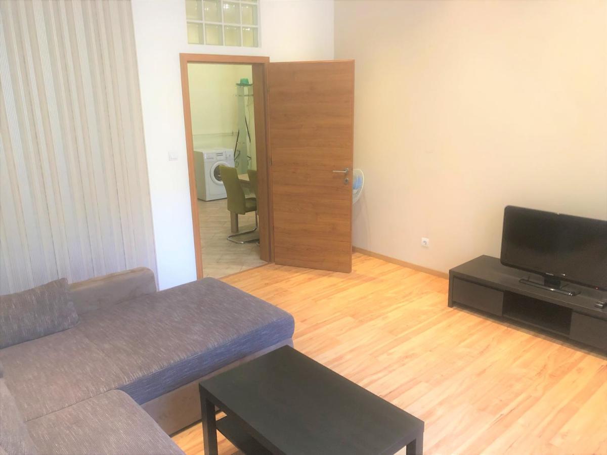 Corvin Square Apartment Budapest Eksteriør bilde