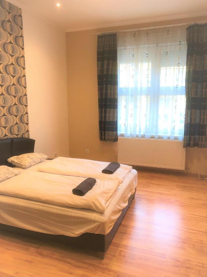 Corvin Square Apartment Budapest Eksteriør bilde